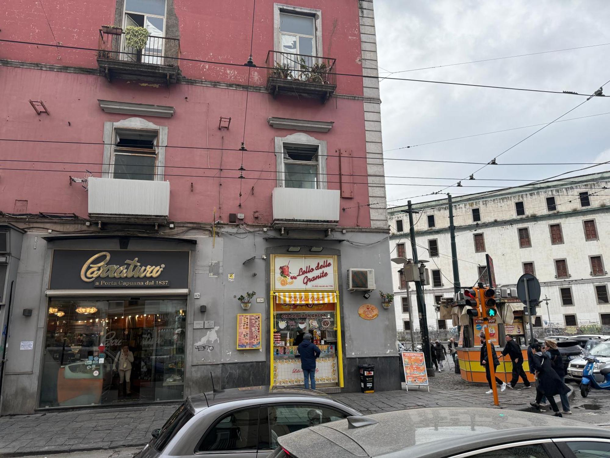 Hotel Il Regno Di Napoli Esterno foto