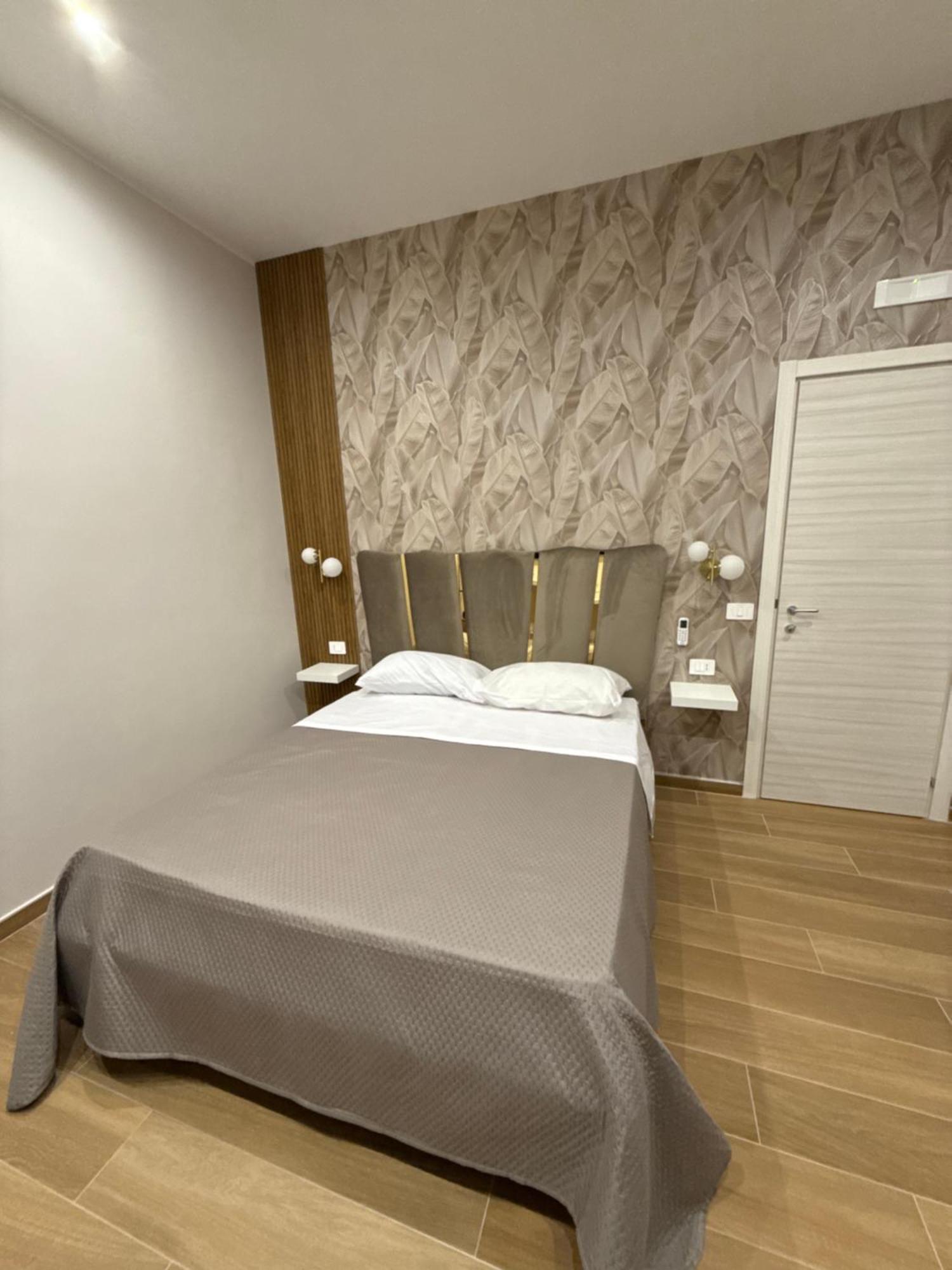 Hotel Il Regno Di Napoli Esterno foto