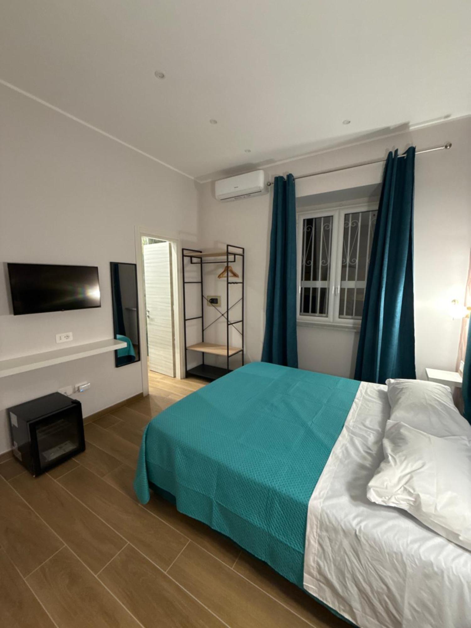 Hotel Il Regno Di Napoli Esterno foto