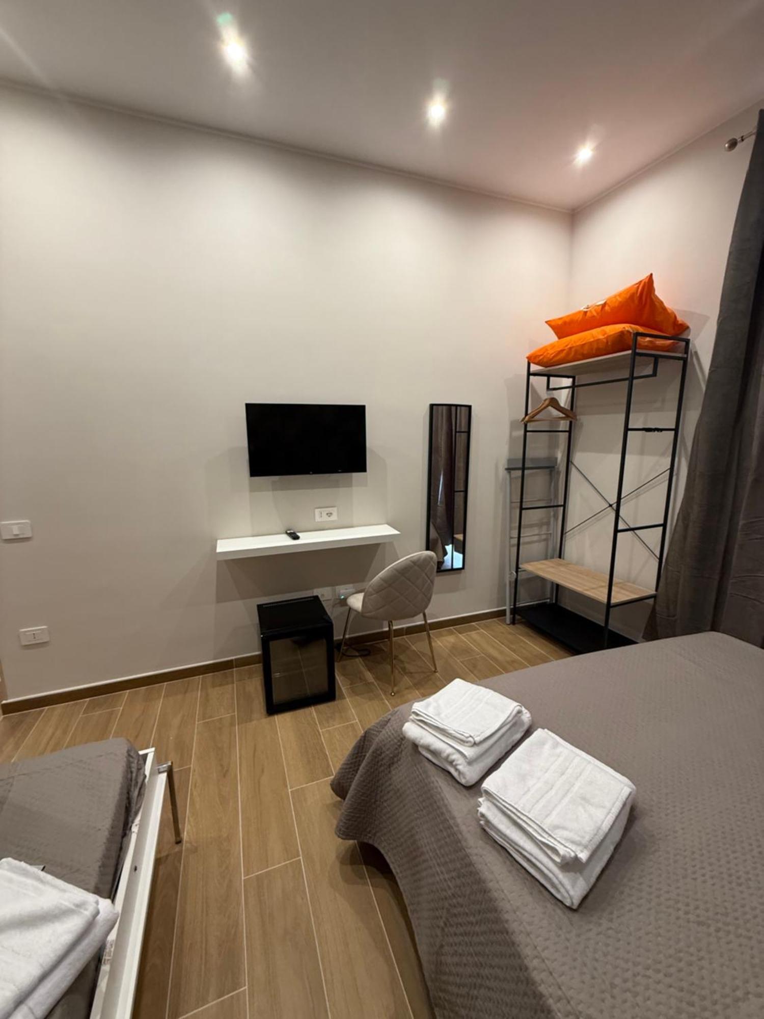 Hotel Il Regno Di Napoli Esterno foto