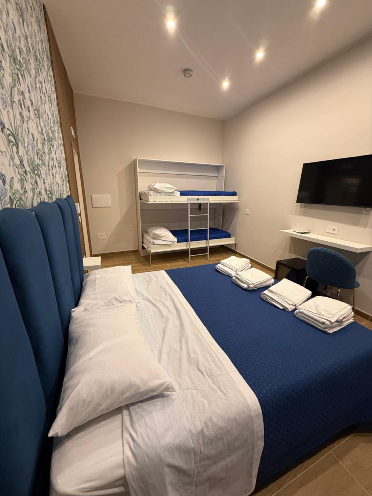 Hotel Il Regno Di Napoli Esterno foto